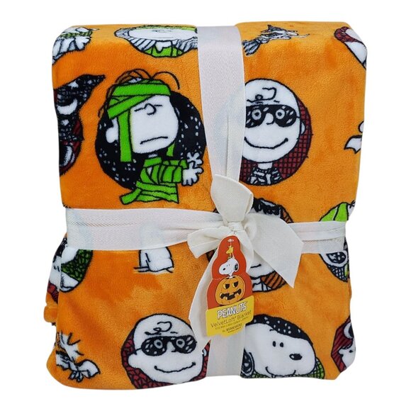 Peanuts VelvetLoft Blanket Queen 90" x 90" By Berkshire Orange Halloween Fall - Picture 1 of 11